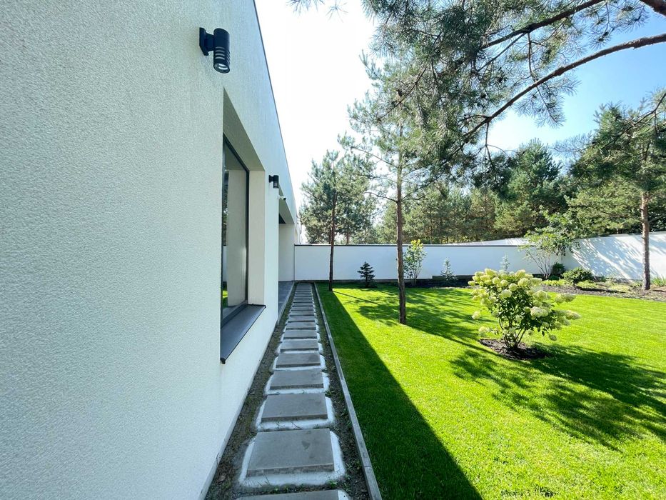 Одноповерховий котедж з ремонтом в КМ біля лісу!