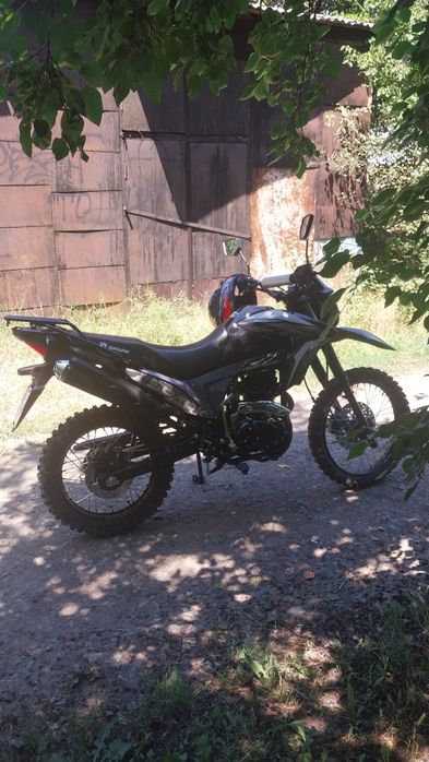 Мотоцкл Spark 200
