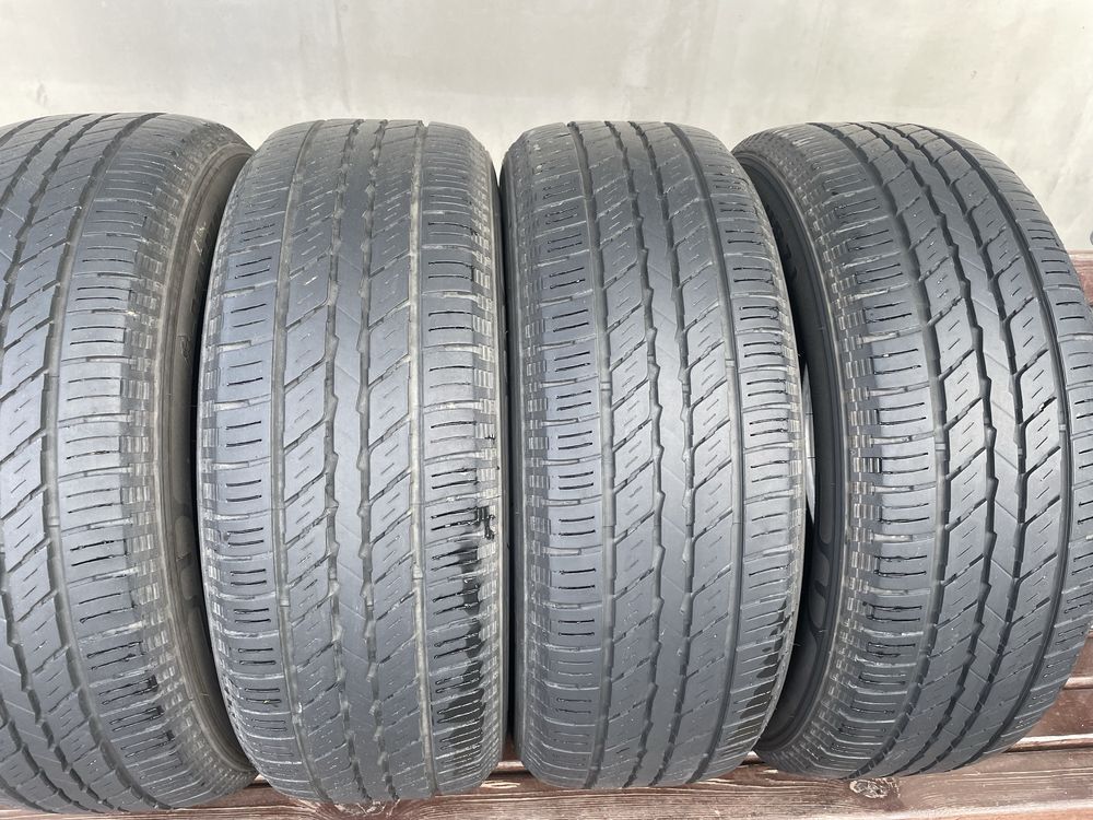 Шини літо 215/60 R17