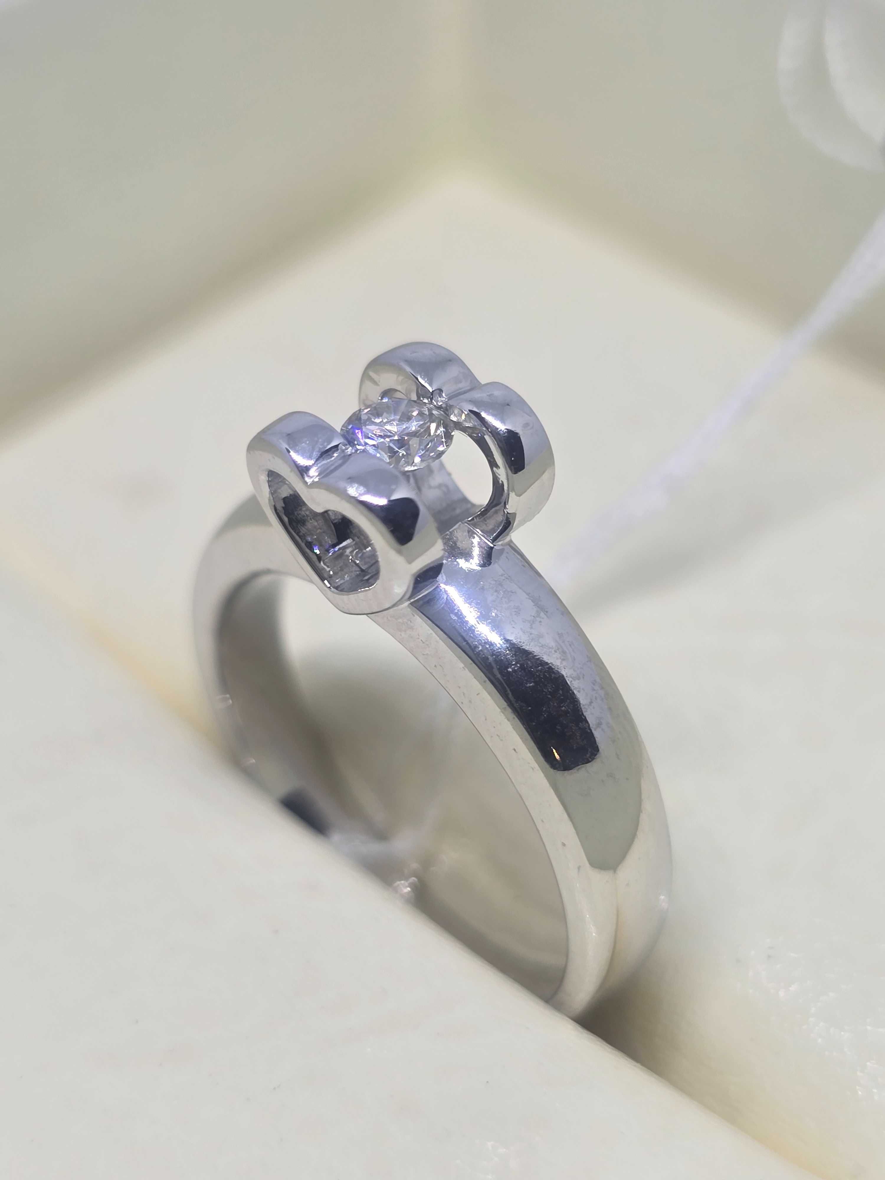 Золотое кольцо с бриллиантами Chopard