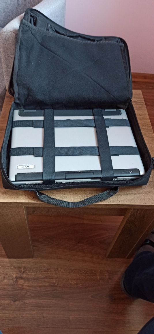 Torba na laptopa