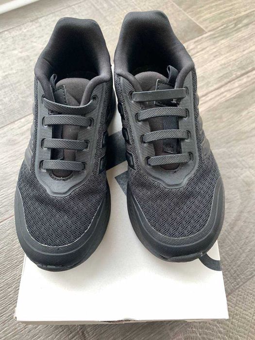 Кросівки Adidas (30 розмір)