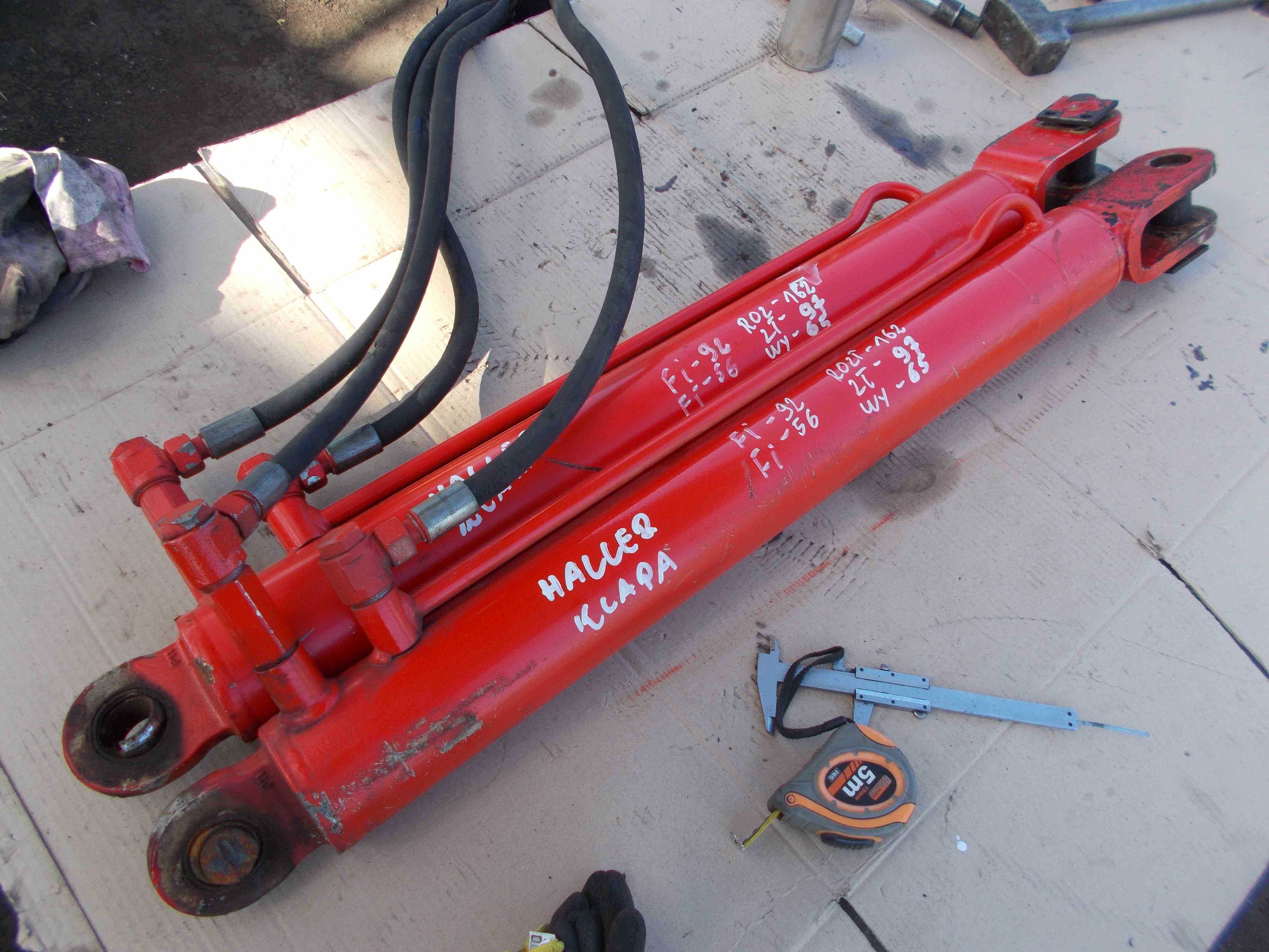 Siłownik hydrauliczny dwustronnego działania 162cm rozłożony