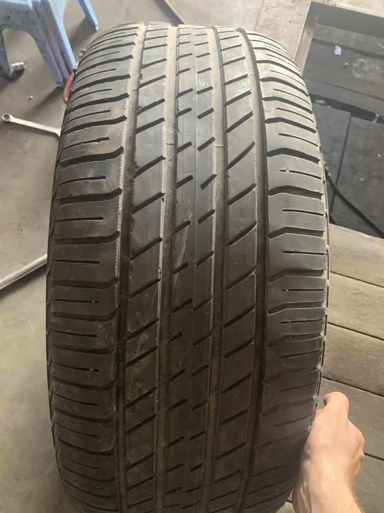 Продам летнюю резину Nokian 285/60 r18