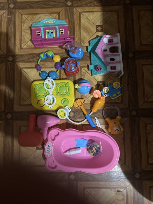 Іграшки набір кухна та лікар