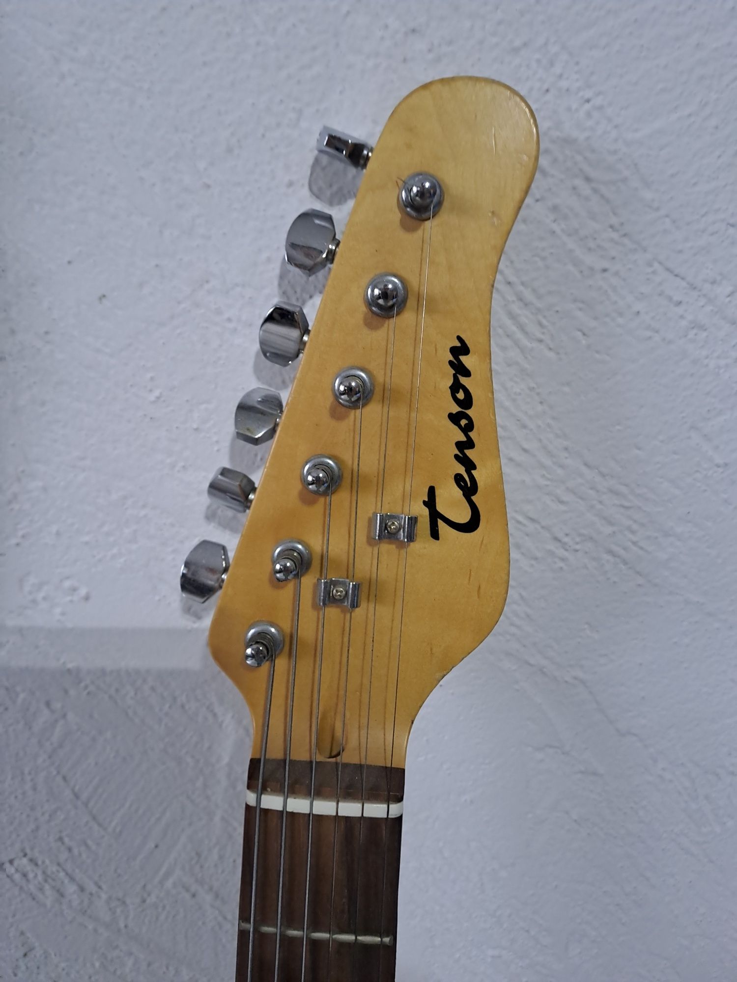 Gitara elektryczna Tenson plus wzmacniacz Stagg