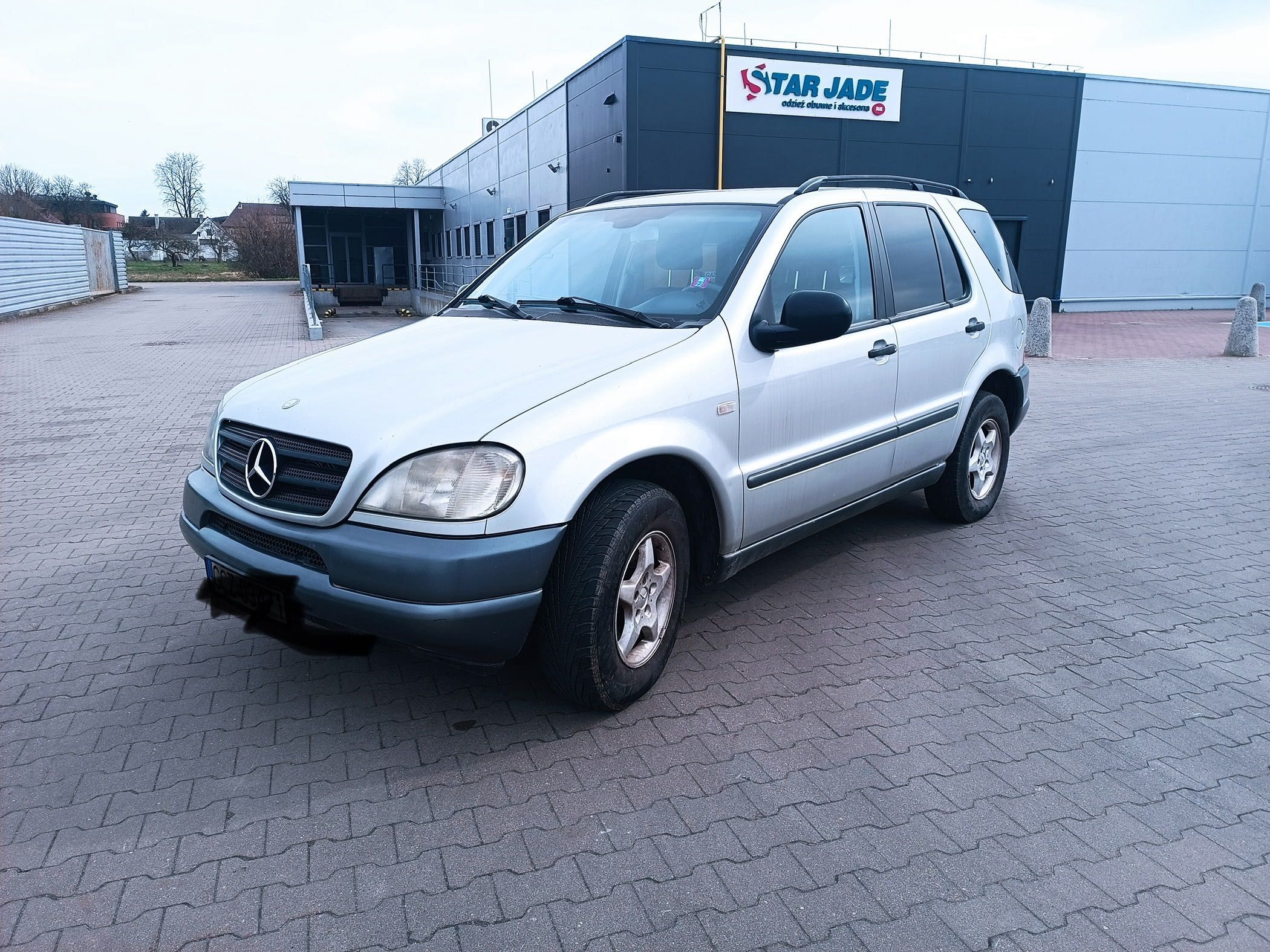 Mercedes ML 320 rocznik 2001