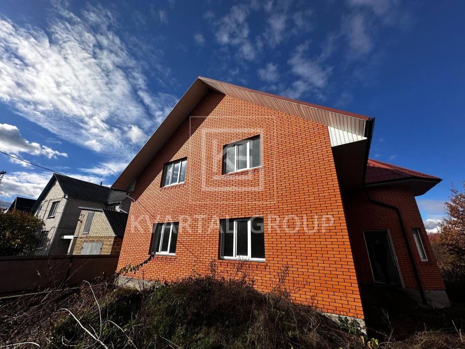 Продам будинок з каміном в Царському селі