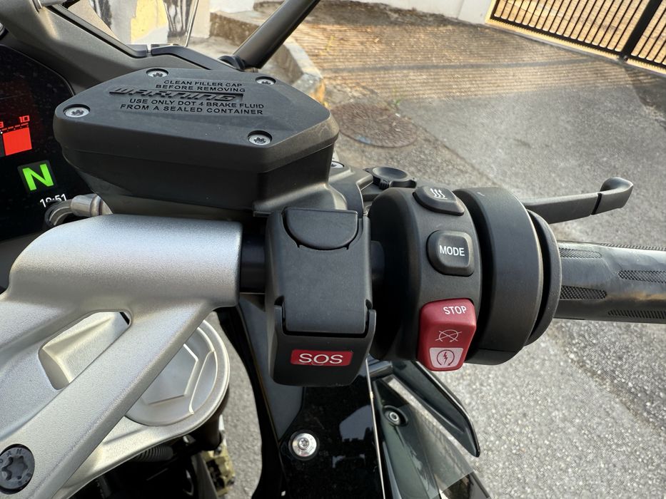 BMW R1250 RS Triple Black