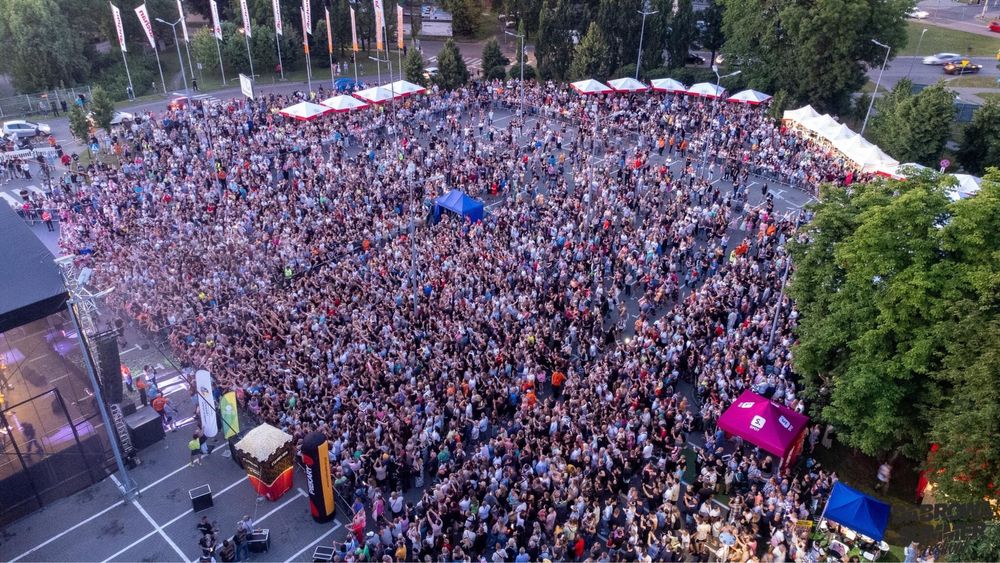 Nagłośnienie Oświetlenie Scena Podesty realizacja eventów