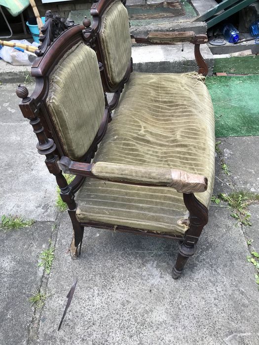Срочно! Диванчик антикварный под реставрацию 1880-1900 гг.