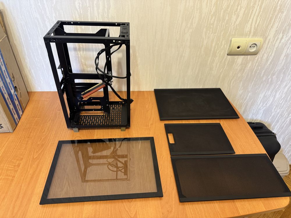 Mini-ITX SFF корпус SSUPD Meshilicious