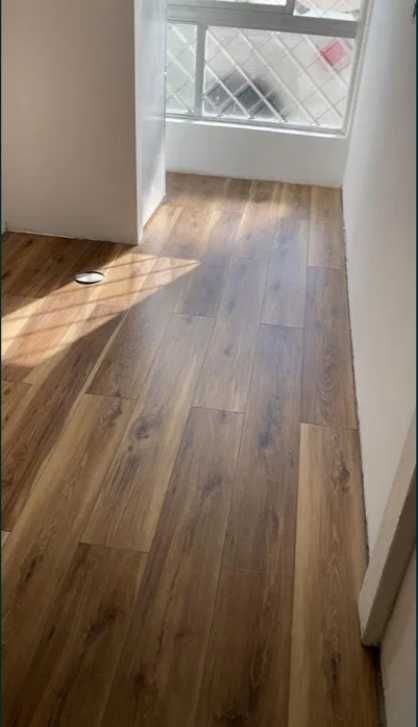 Serviços de pladur / pintura / Pavimento flutuante / Papel de parede