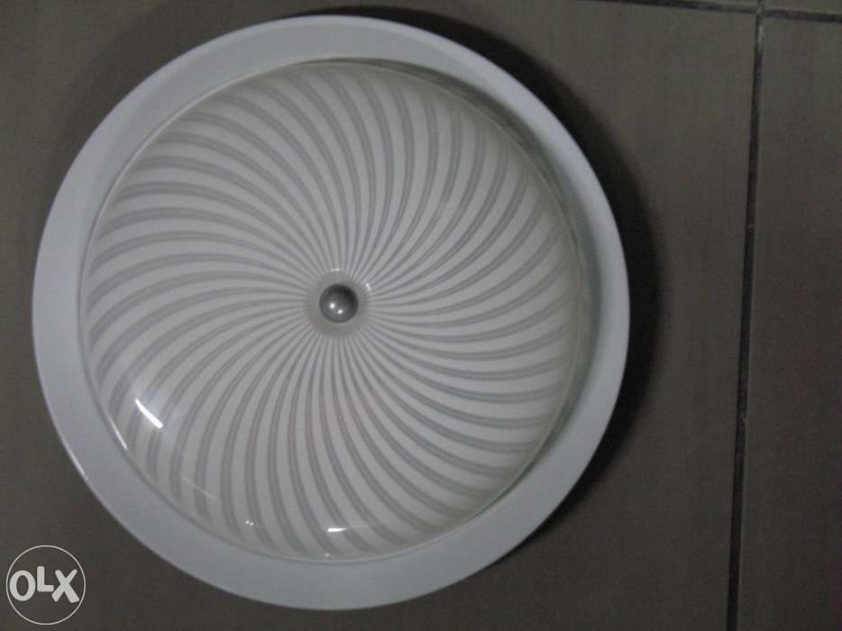 Candeeiro de teto para casa de banho ou outro