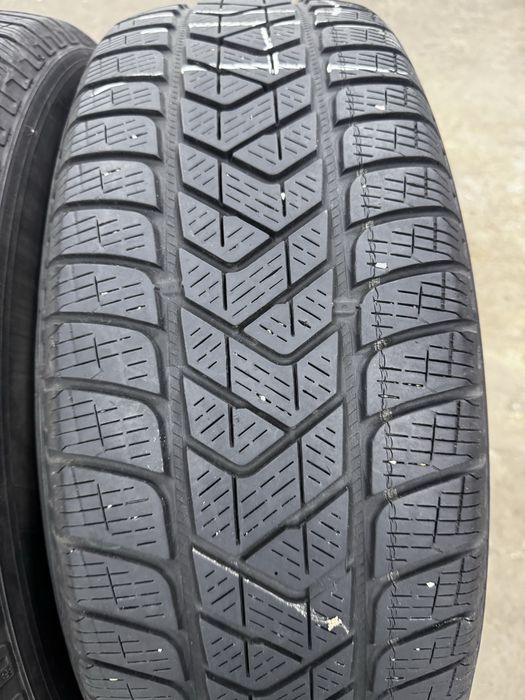 Opony zimowe 215/65R17