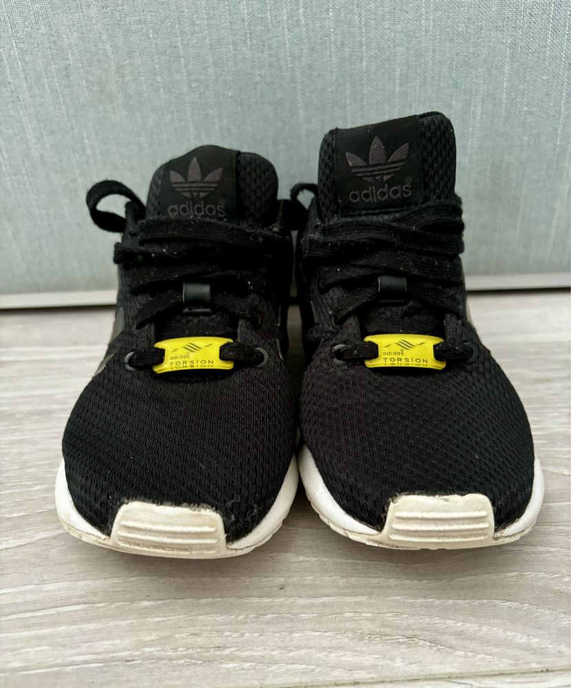 Кросівки Adidas, розмір 34