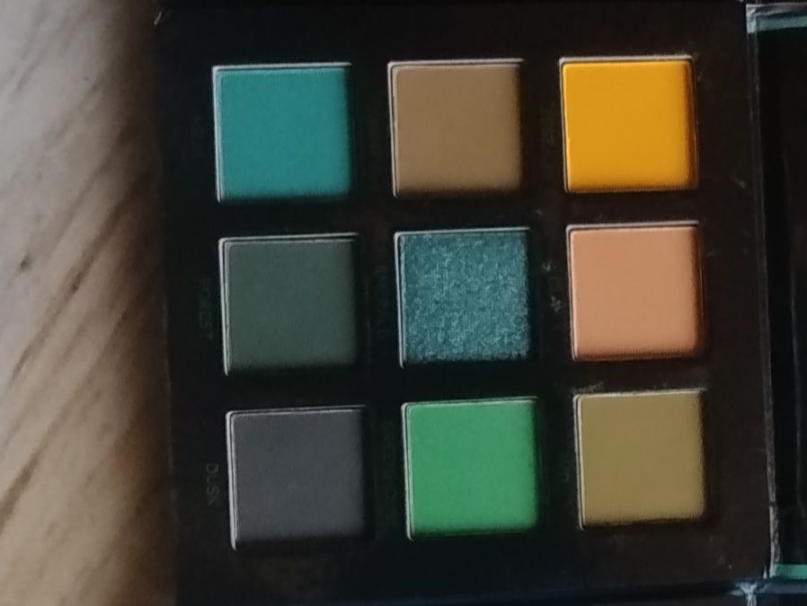 Paleta cieni BPerfect East Emeralds