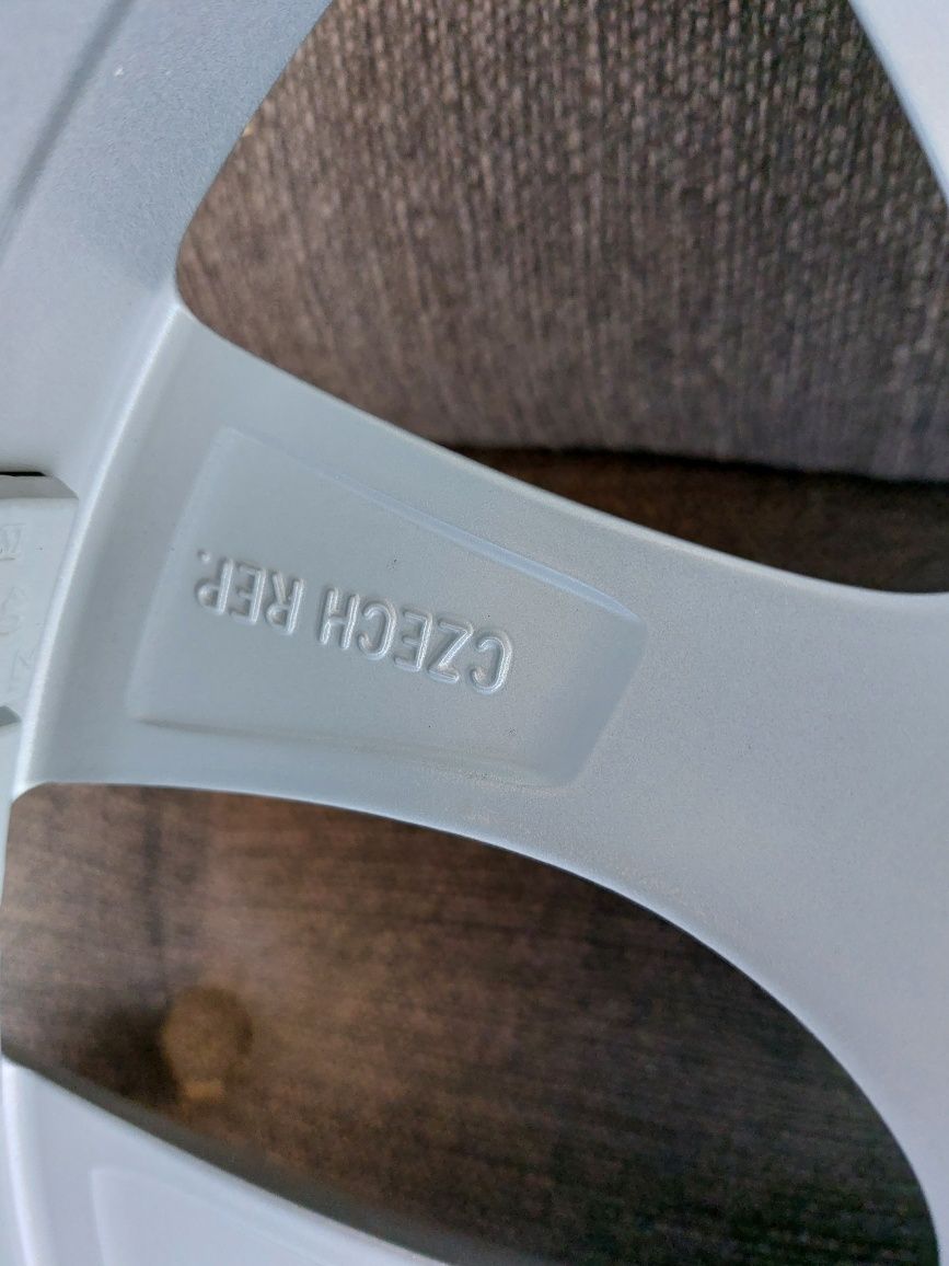 Nowe felgi aluminiowe 17cali VW Golf V,VI,VII,Sharan, Ronal.