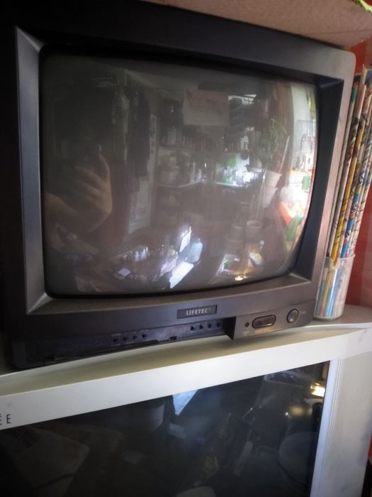 Телевизор маленький