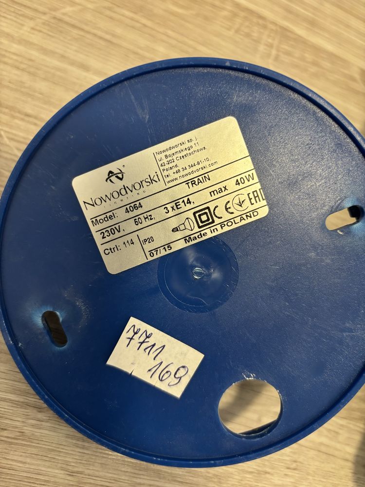 Oświetlenie żyrandol lampa ciuchcia do pokoju dziecięcego