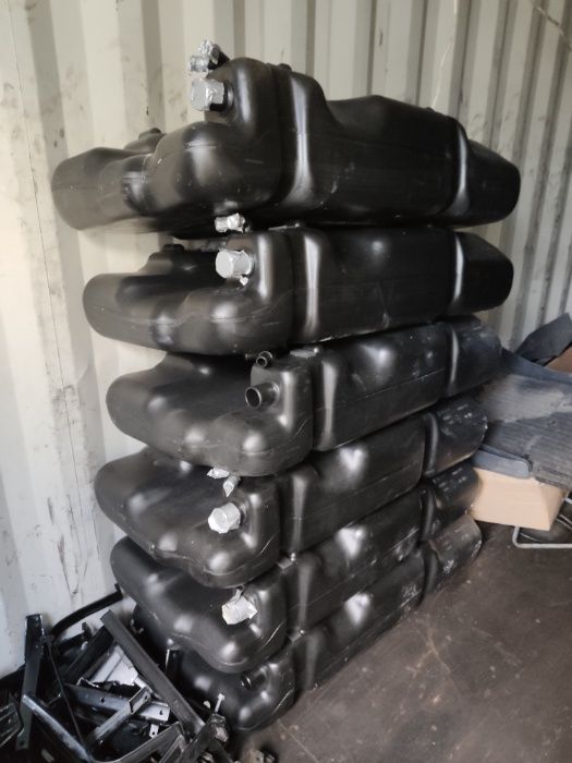 Zbiornik paliwa Iveco Daily 100l + uchwyty oryginalny nowy 06-25