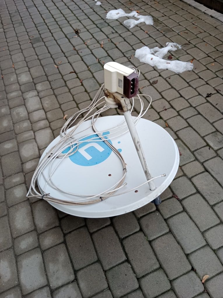 Antena satelitarna 80