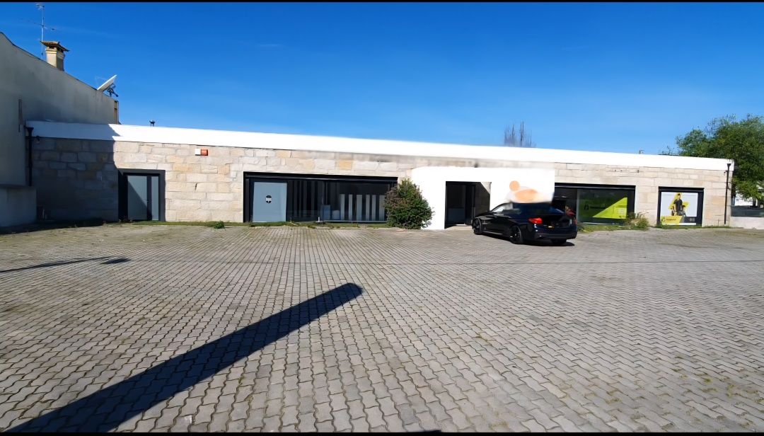 Armazém Premium / Ex - Ginásio com Logradouro, Amorim, Póvoa de Varzim
