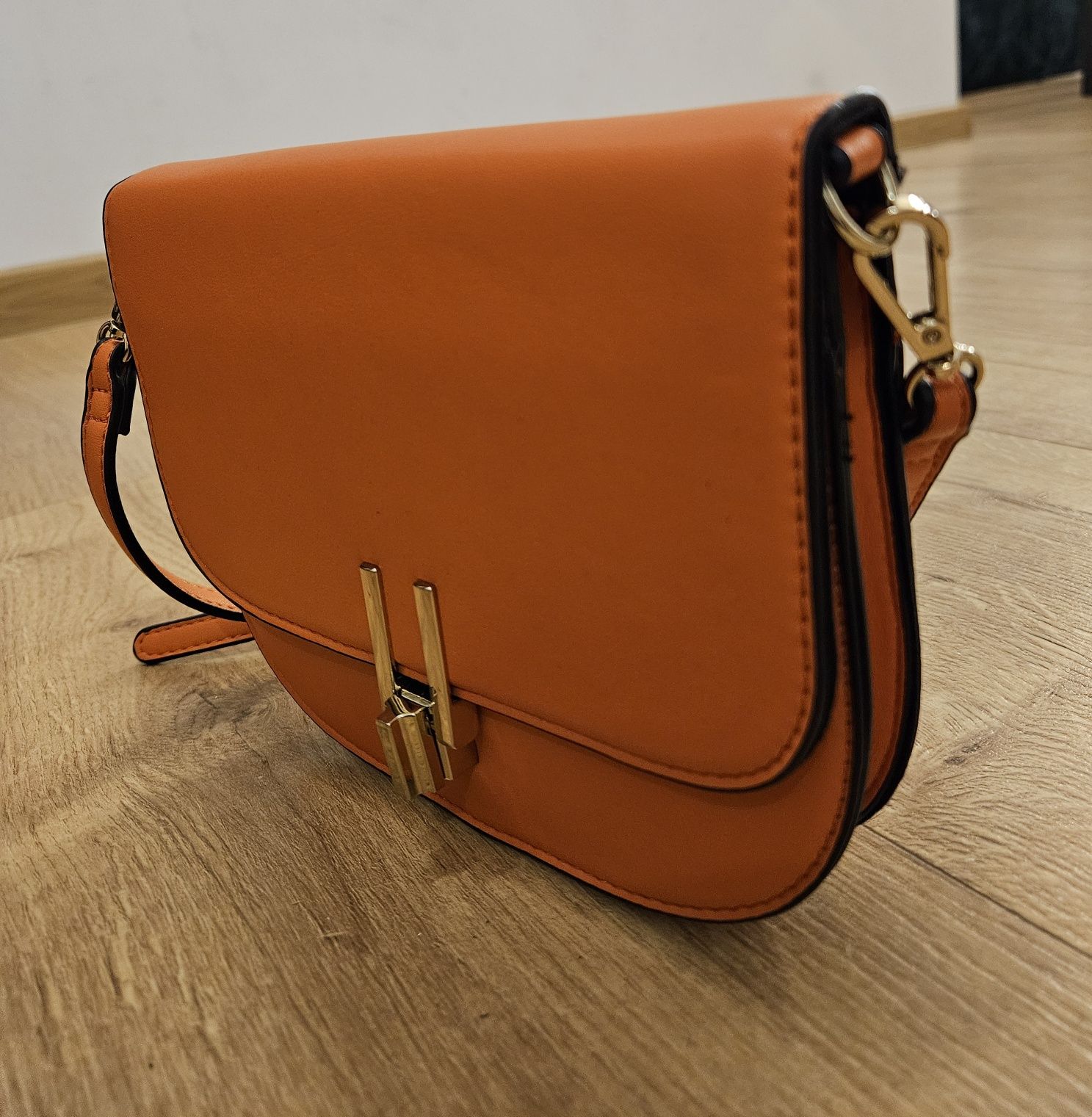 Torebka listonoszka mini 21×17cm pomarańczowa