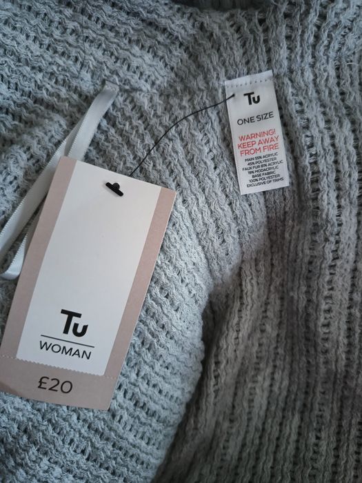 Сіра накидка пончо