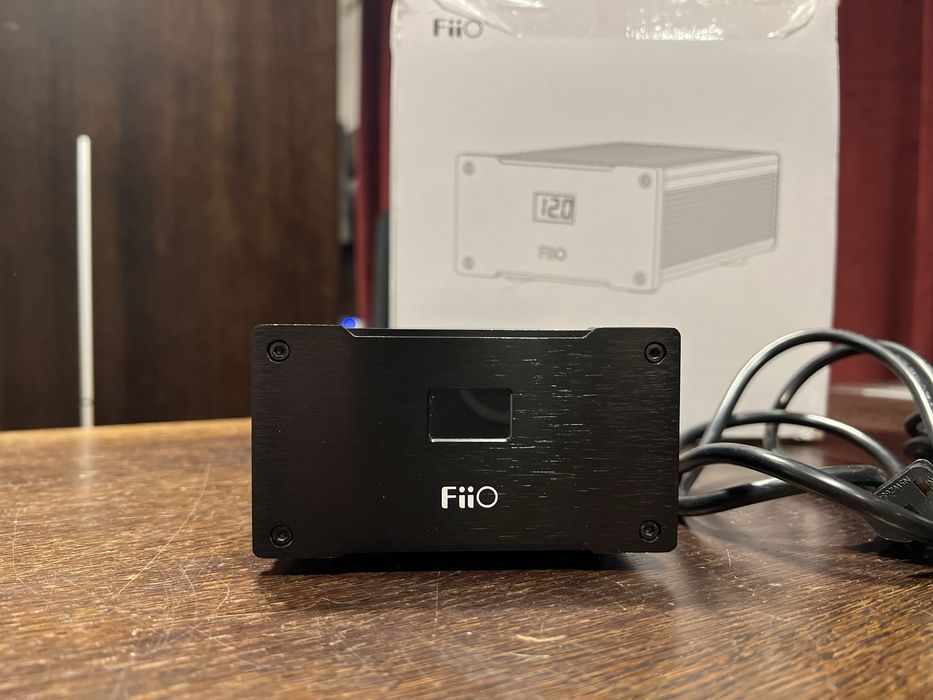 Zasilacz liniowy Fiio PL50 AC Adapter
