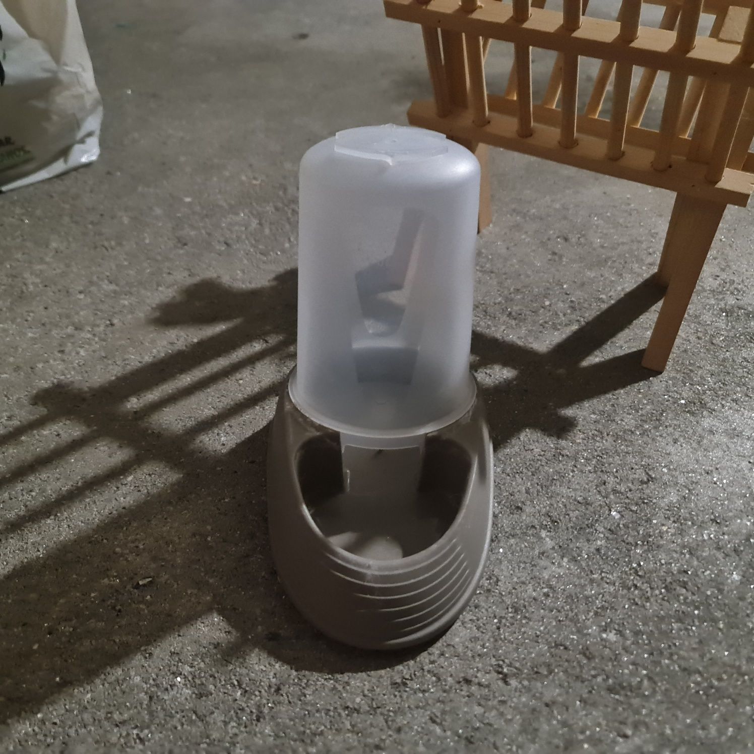 Vendo Gaiola com acessórios para animais de pequeno porte (ex.Coelho)
