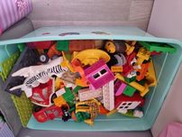 Zestaw pudło klocków lego