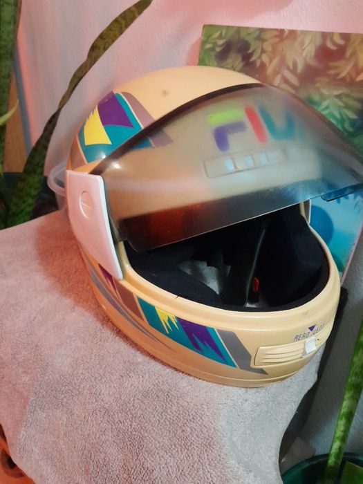 Vendo capacete bom estado