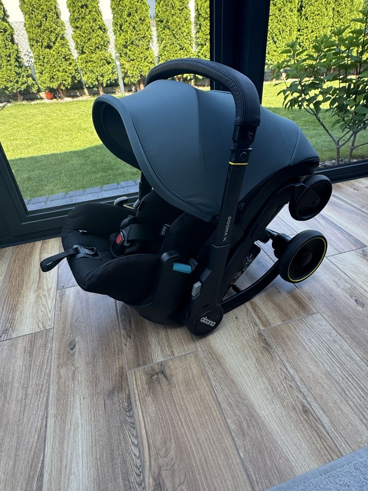 Doona IKS najnowszy Mobilny fotelik samochodowy Doona X - Nitro Black