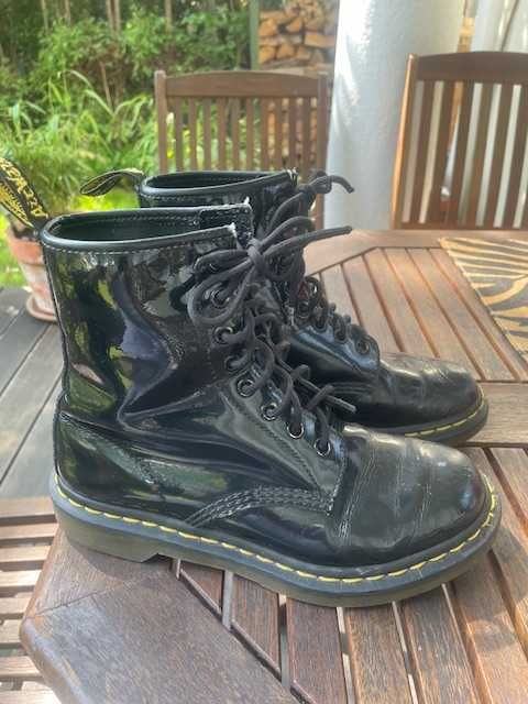 Glany trzewiki Dr Martens 1450 oryginalne czarne lakierowane, rozm. 38