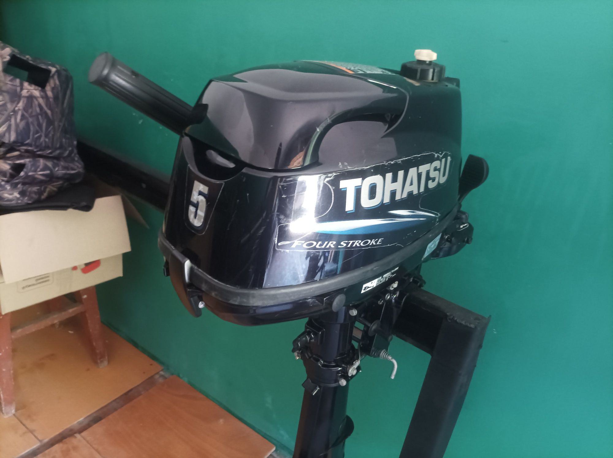 Лодочный мотор Тохатсу 5-4 такта