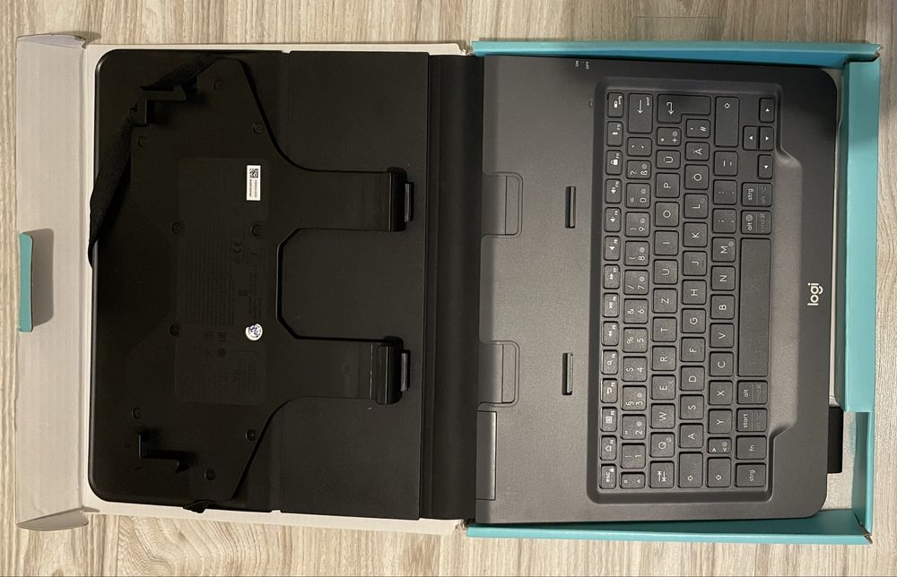 Klawiatura do Ipada Logitech Universal Folio