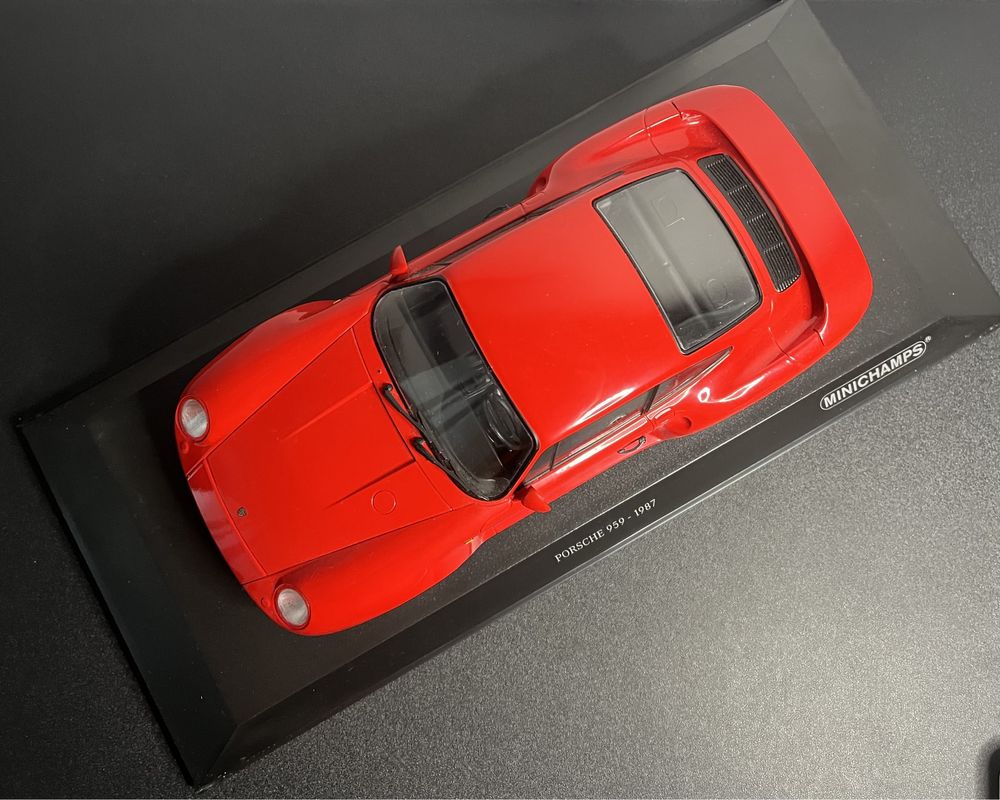 Модель Porsche 959 Minichamps 1/18 не Autoart не Kyosho
