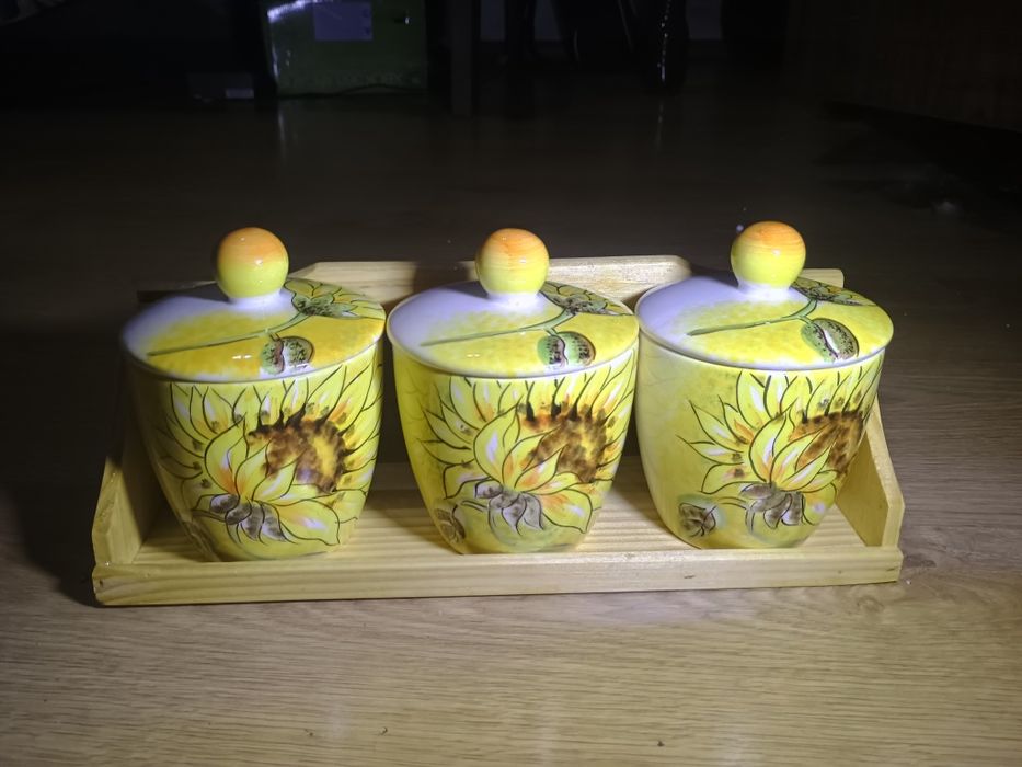 Набір  керамических банокчок для збереження цукру, солі та перця