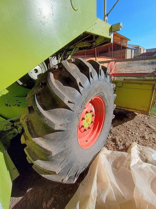 Комбайн Claas Dominator 88s