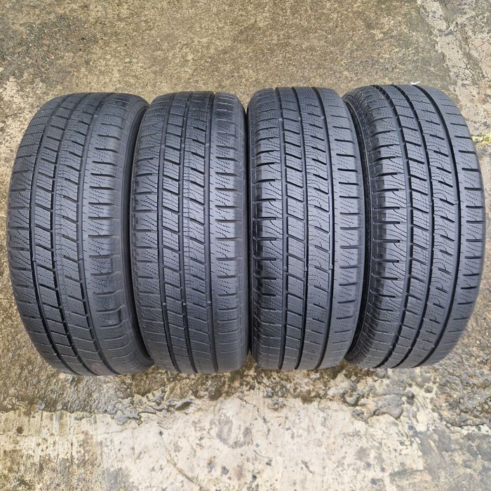 Зимові шини, резина 215 65 R16c Goodyear (Гудієр) 4шт.