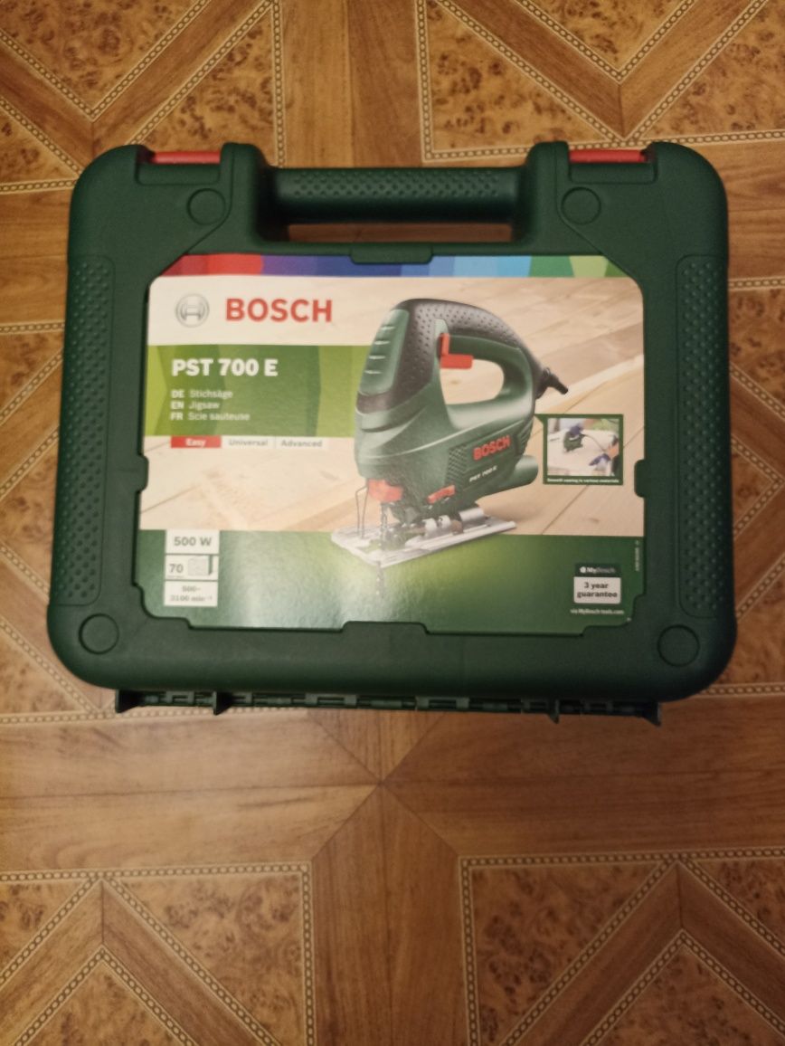 Лобзик BOSCH,  универсальный, новый.