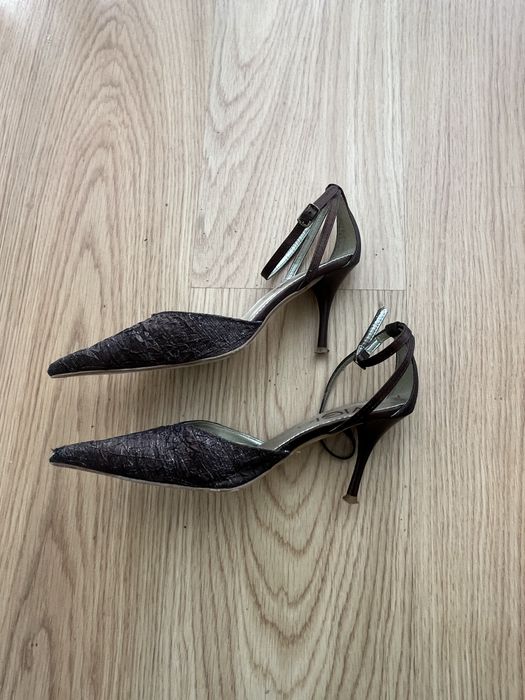 Sapato com tira no tornozelo, N.36