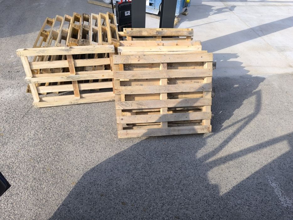 Vendo paletes, possível entrega.