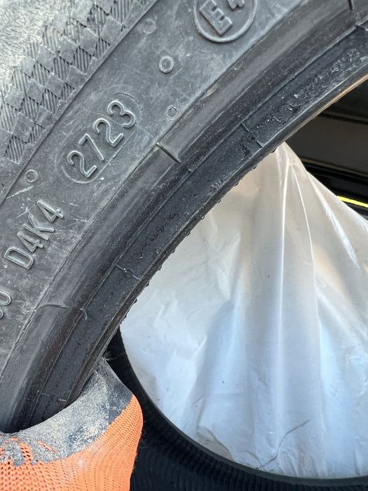 Продам комплект зимової резини  Continental