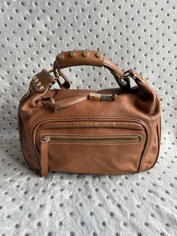 Tod’s tods brązowa skórzana torebka torba złote dodatki zipy