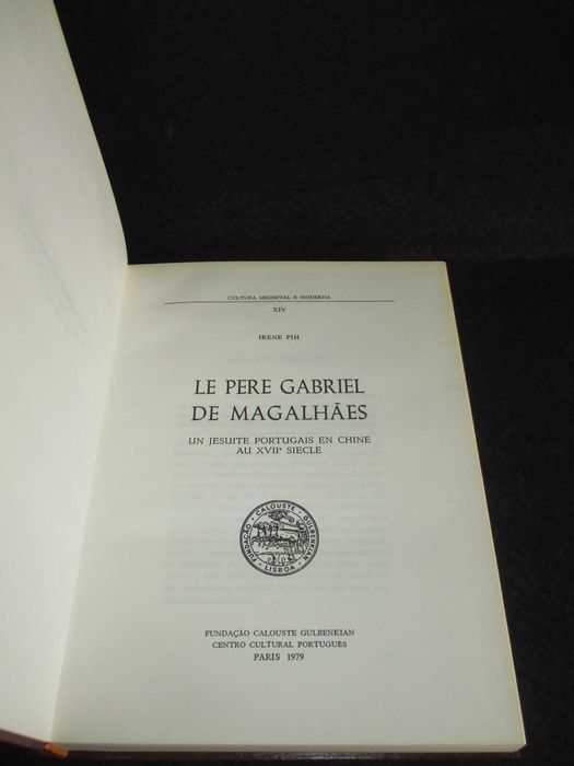 Livro Le Pere Gabriel de Magalhães Irene Pih 1979