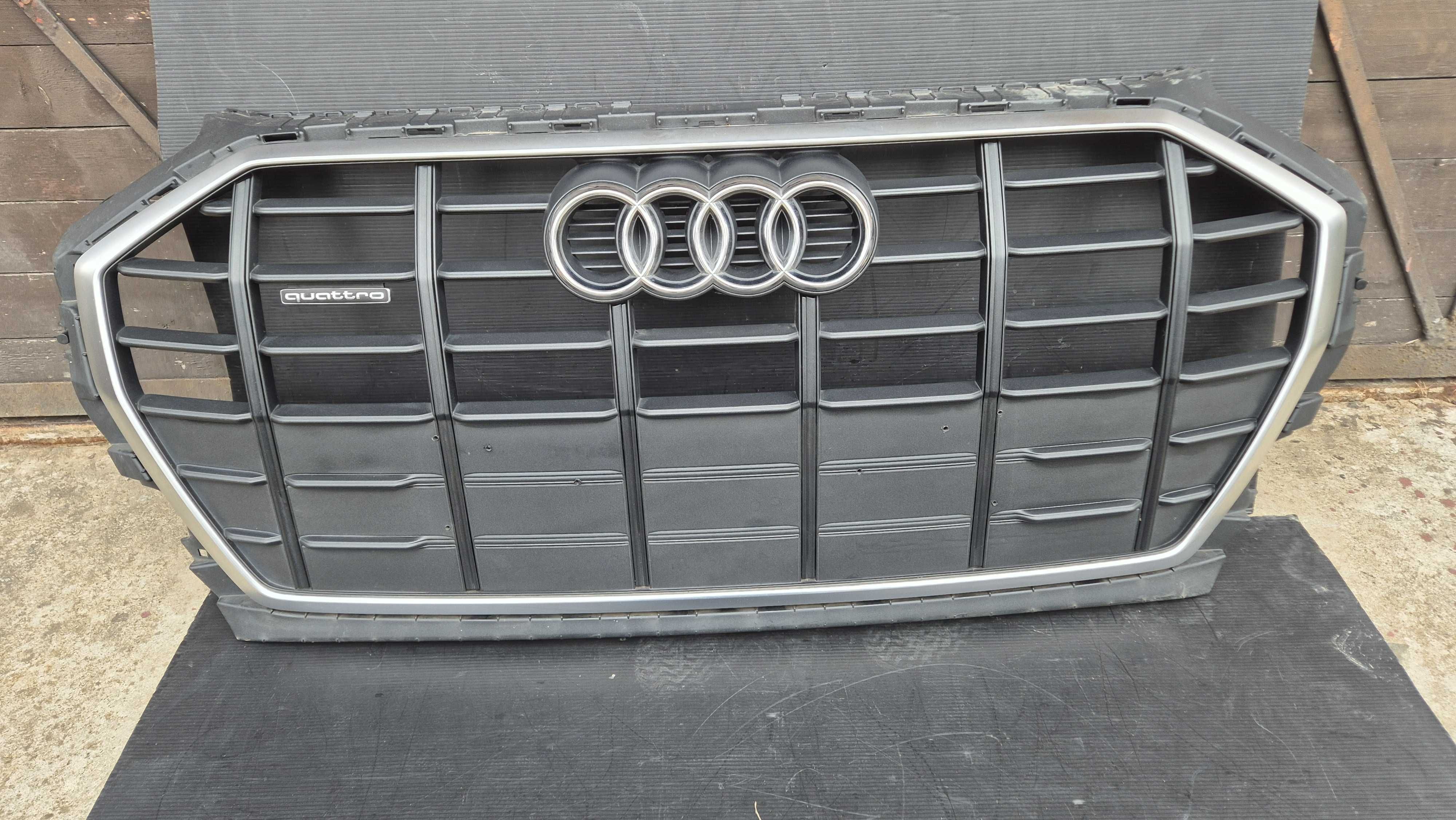 Atrapa chłodnicy GRILL Audi Q5 80A FY 20-23 OE Stan BDB! ORYGINAŁ !