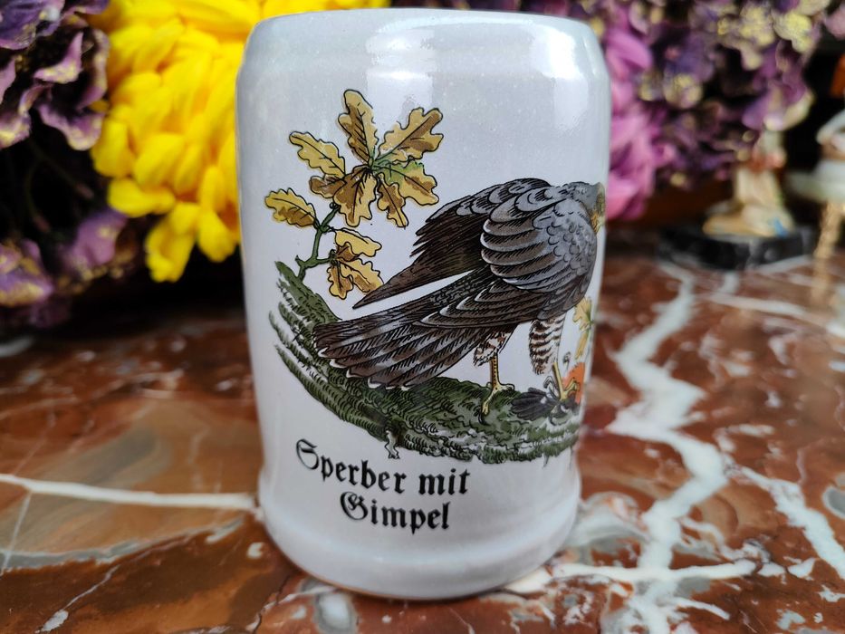 Ceramiczny myśliwski kufel - Krogulec z gilem - 0,38 L - Reimann