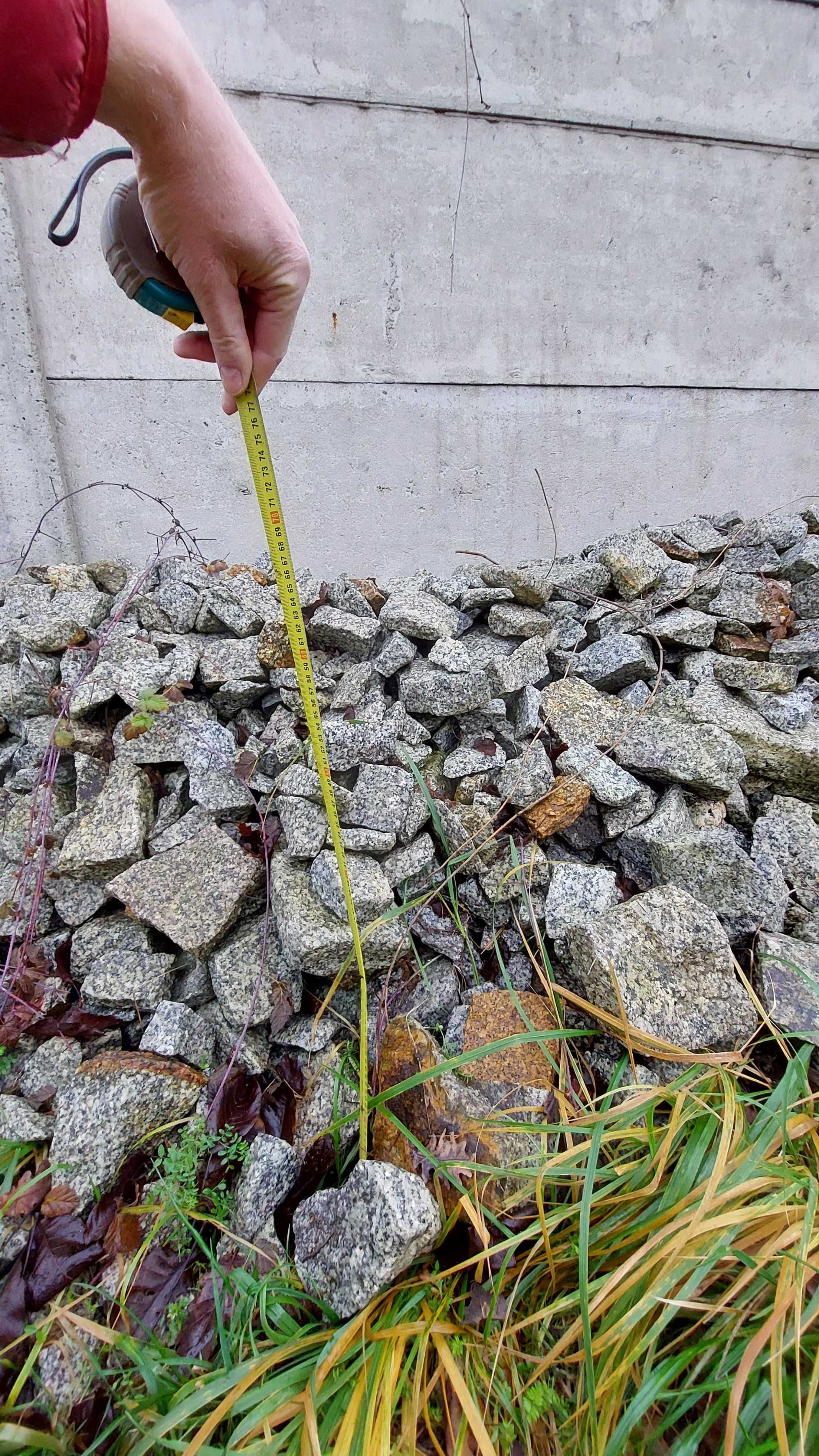 Kostka granitowa nieregularna